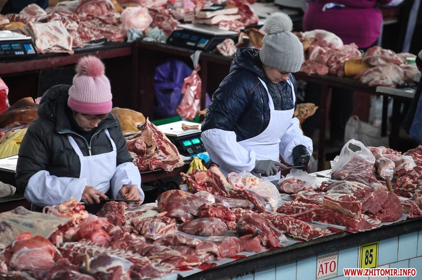 Ціни на мясо овочі фрукти в Житомирі на рику