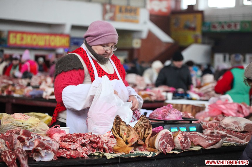 Ціни на мясо овочі фрукти в Житомирі на рику