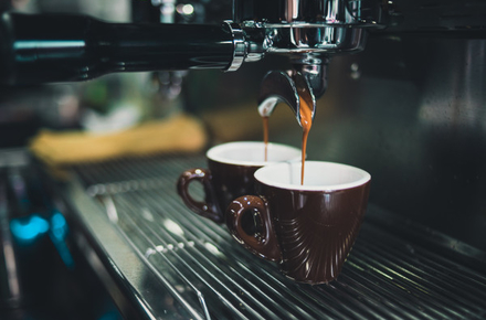 Професійний ремонт кавоварок у Житомирі: Оживіть свій улюблений кавовий апарат знову!